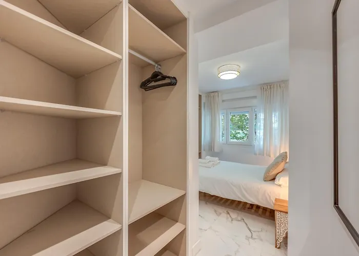 Cozy & Refurbished In Old Town