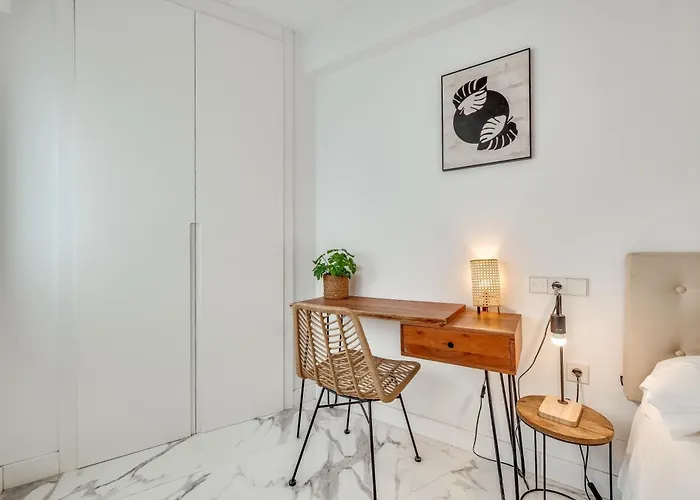 Cozy & Refurbished In Old Town Apartament
