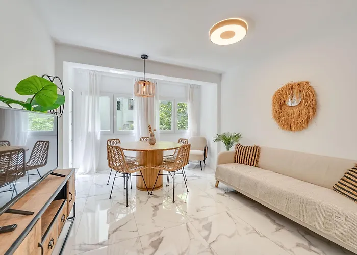 Cozy & Refurbished In Old Town ماربيا