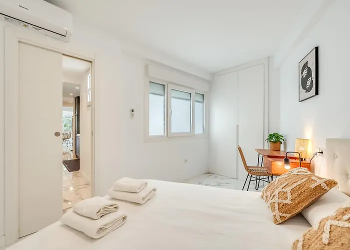 Cozy & Refurbished In Old Town