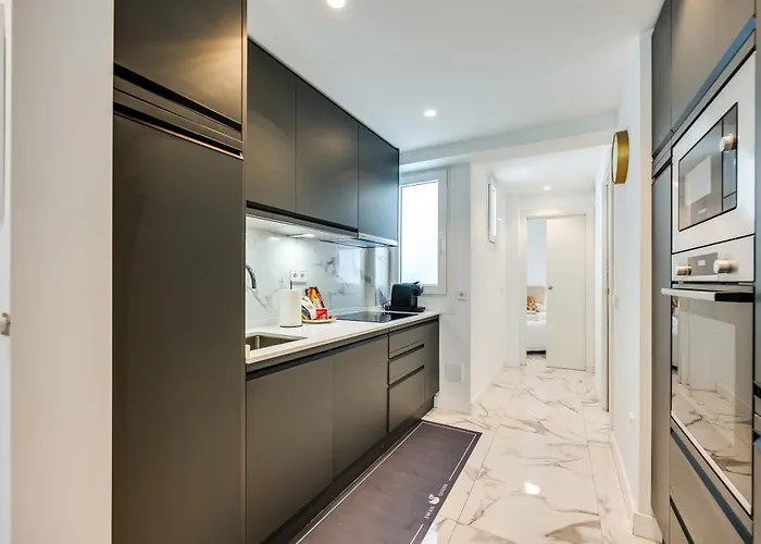 Cozy & Refurbished In Old Town شقة